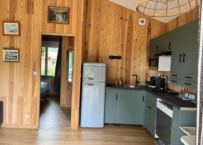 Kbaia Le Ocean シャレー サン・ジュリアン・アン・ボルヌ